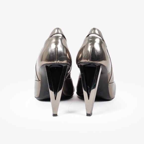 Versace Silver Metallic Sandals - Picture 4 of 10